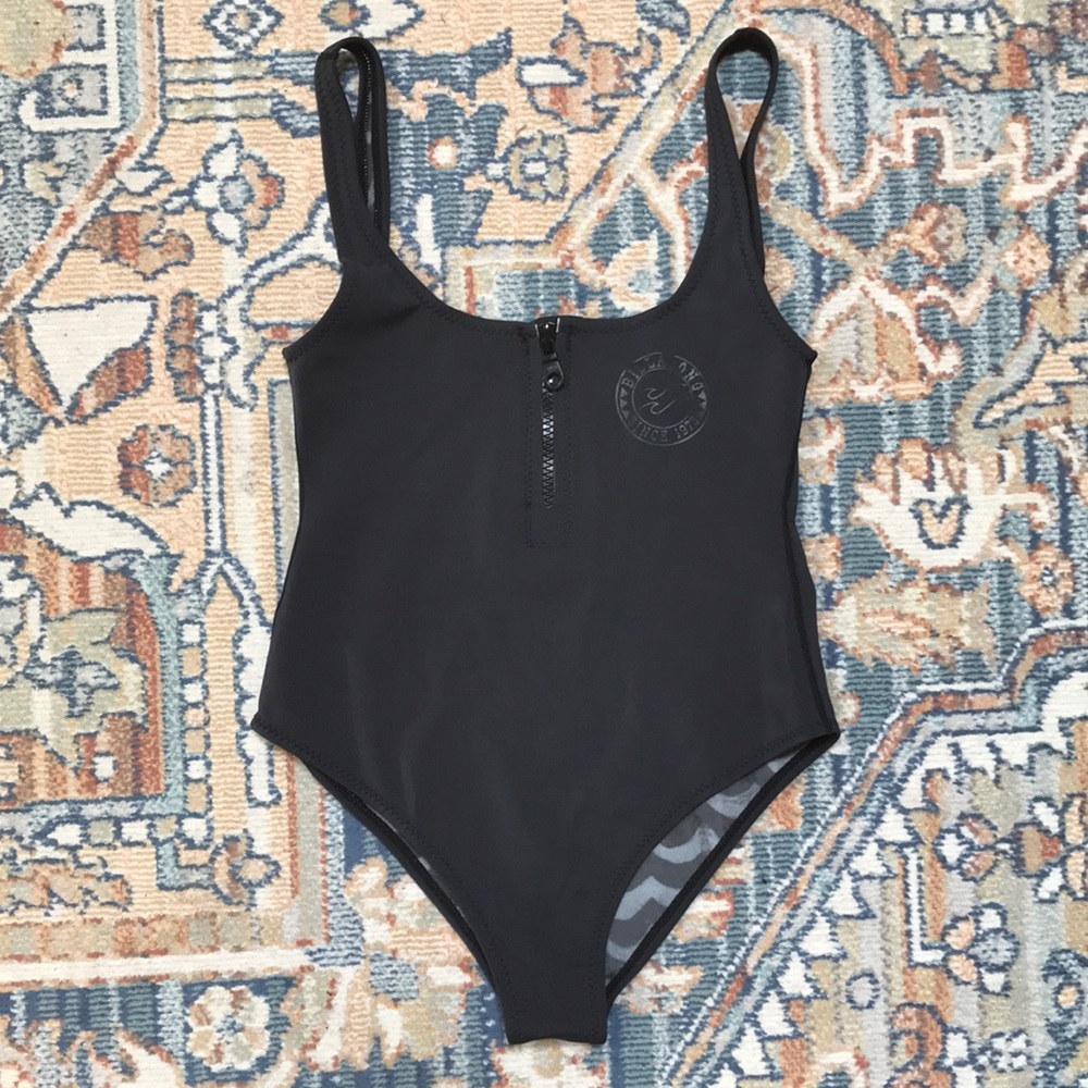 Women’s Billabong One Piece SwimSuit 🩱